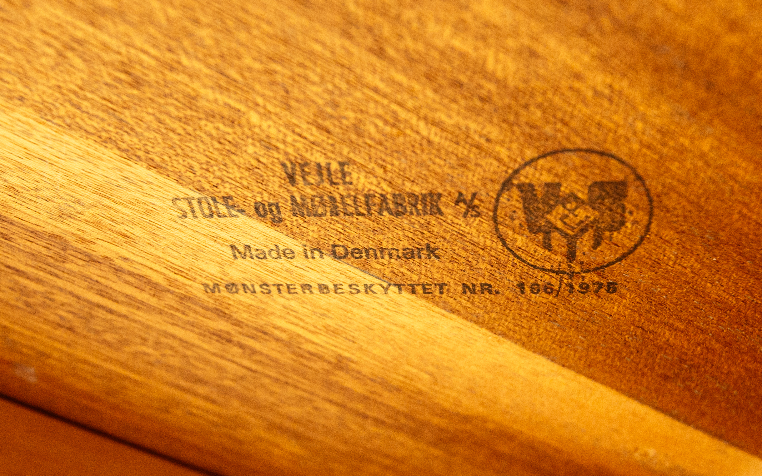 Vejle Stole og Möbelfabrik üretimi, Rosewood ağacı yemek masası 